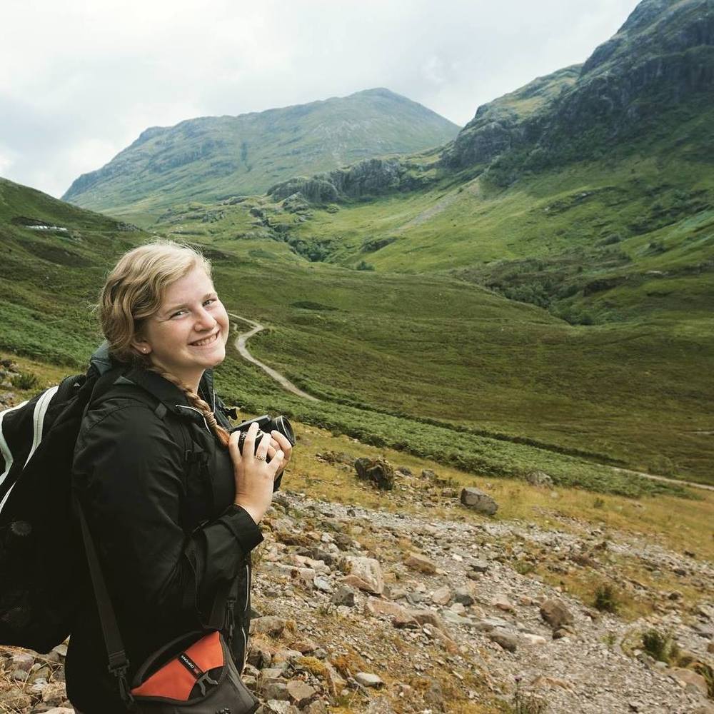 Meet your Posher, Courtney